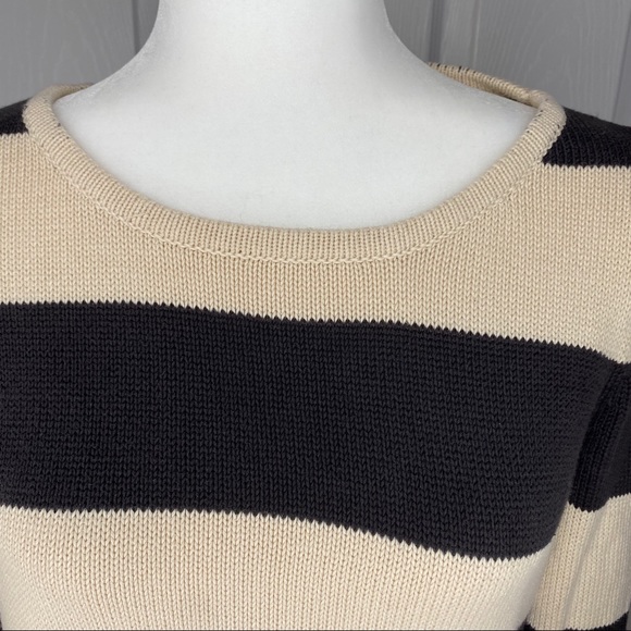 🔥SOLD🔥Gap Striped Knit Sweater Gray Cream Size Medium - Picture 3 of 14